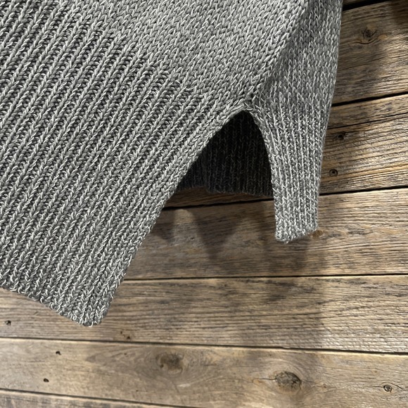 Alya Women's Gray And White Pullover Sweater Size M Elbow Pads Side Slit - Picture 8 of 9